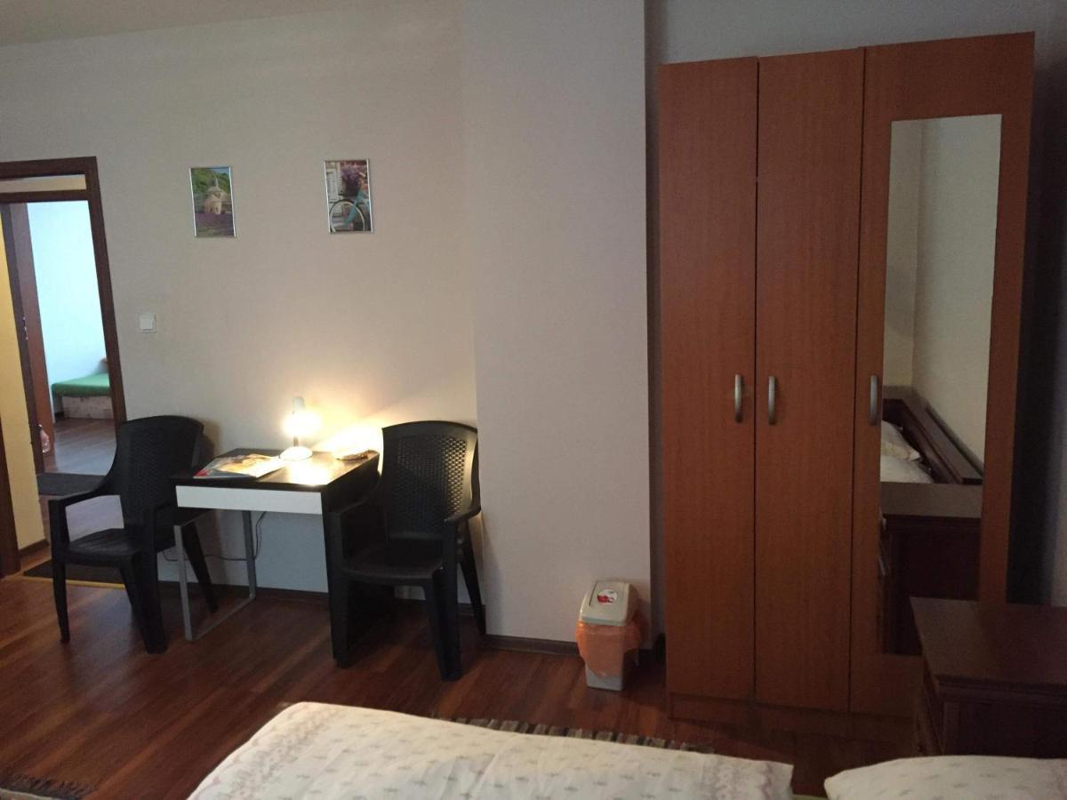 Hostel Fontana Zilina Bagian luar foto