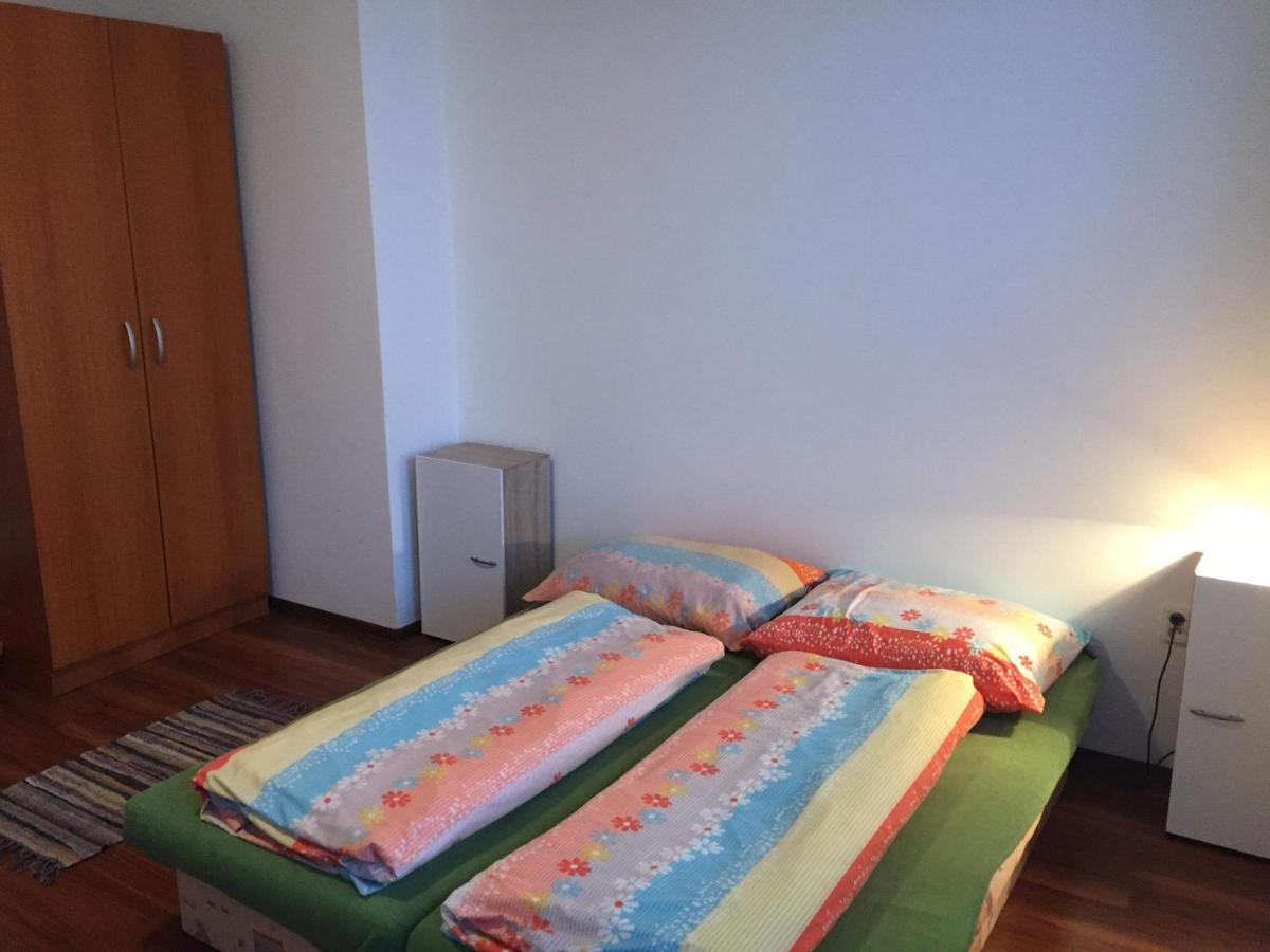 Hostel Fontana Zilina Bagian luar foto